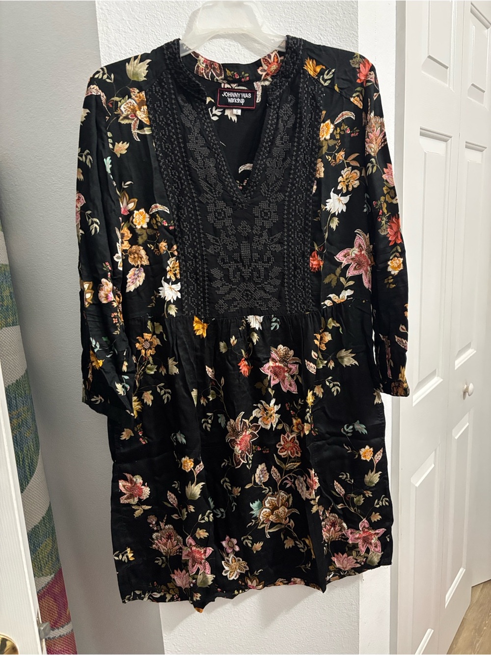 Johnny Was Black Floral Embroidered V-Neck Long Sleeve Dress